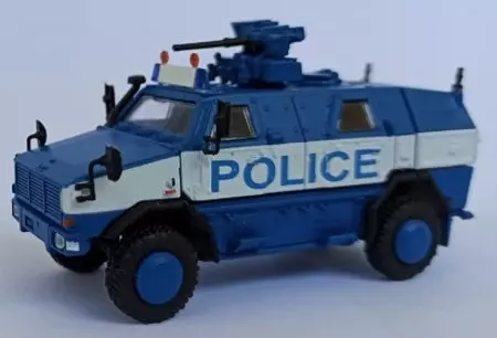 DINGO 2 internationale Polizei mit FLW-200, Fertigmodell