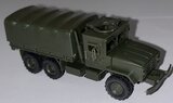 M923A2 mit großen Einzelreifen, gepanzerter Kabine, Reifendruckregelanlage